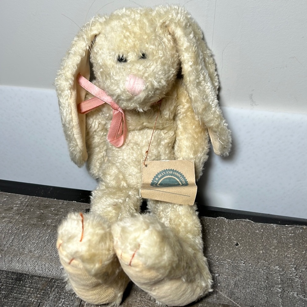 Vintage JJ bean Stuffed bunny Chen Chelsea Handmade With Tags